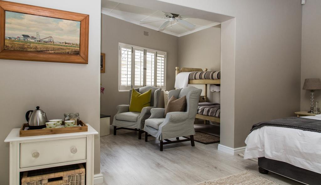The Islander Knysna Guesthouse Room photo